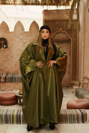 العبايه اللامعه